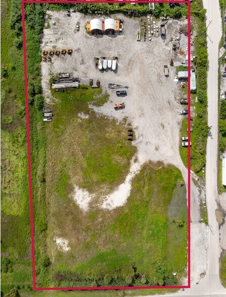 More Photos Of W Eau Gallie Blvd and Paw Prints Ave ave, Melbourne Land For Lease