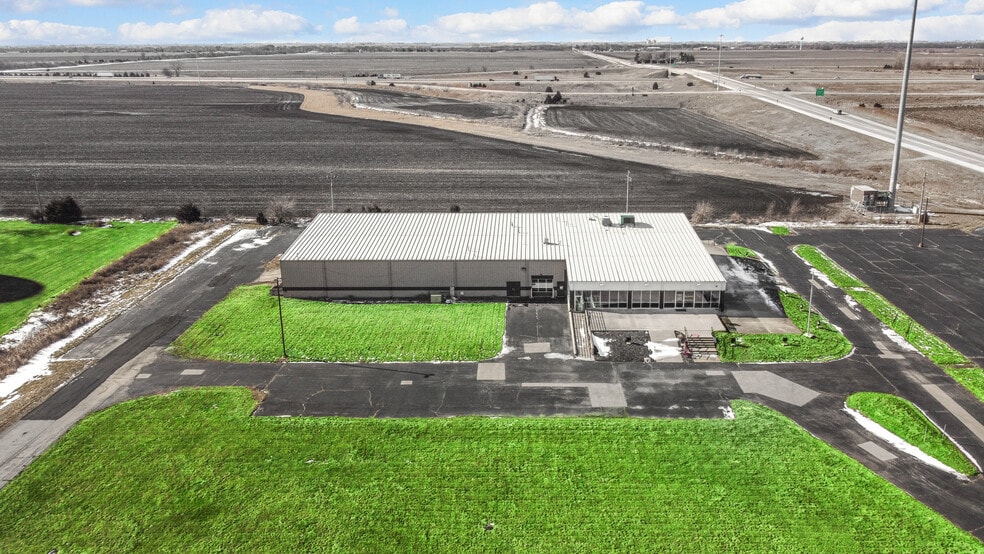More Photos Of 101 Watters Dr, Dwight Auto Dealership For Sale