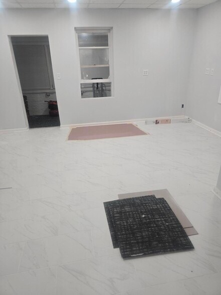 More Photos Of 3800 N Market St, Wilmington Storefront Retail Office For Sale