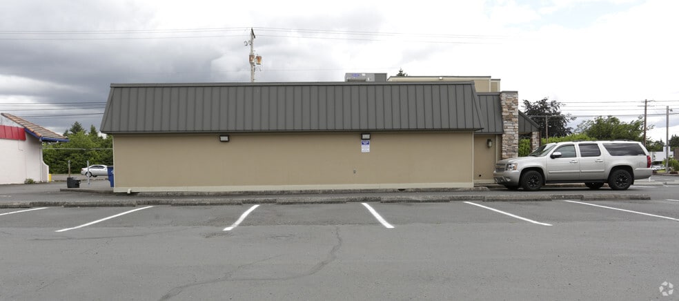 More Photos Of 7615 E Mill Plain Blvd, Vancouver General Retail For Sale