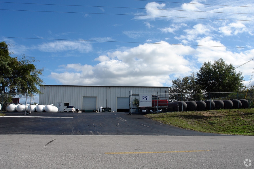 Primary Photo Of 229 SW 54th Ct, Ocala Distribution For Lease