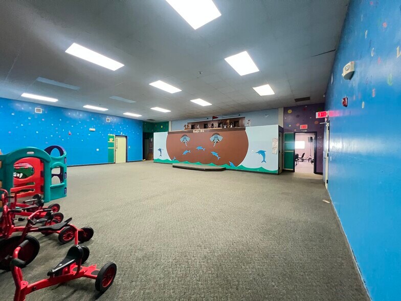 More Photos Of 1065 N Clinton Ave, Rochester Religious Facility For Sale