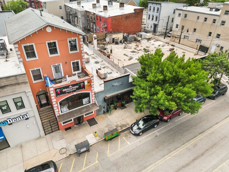 More Photos Of 246 Mulberry St, Newark Storefront For Sale