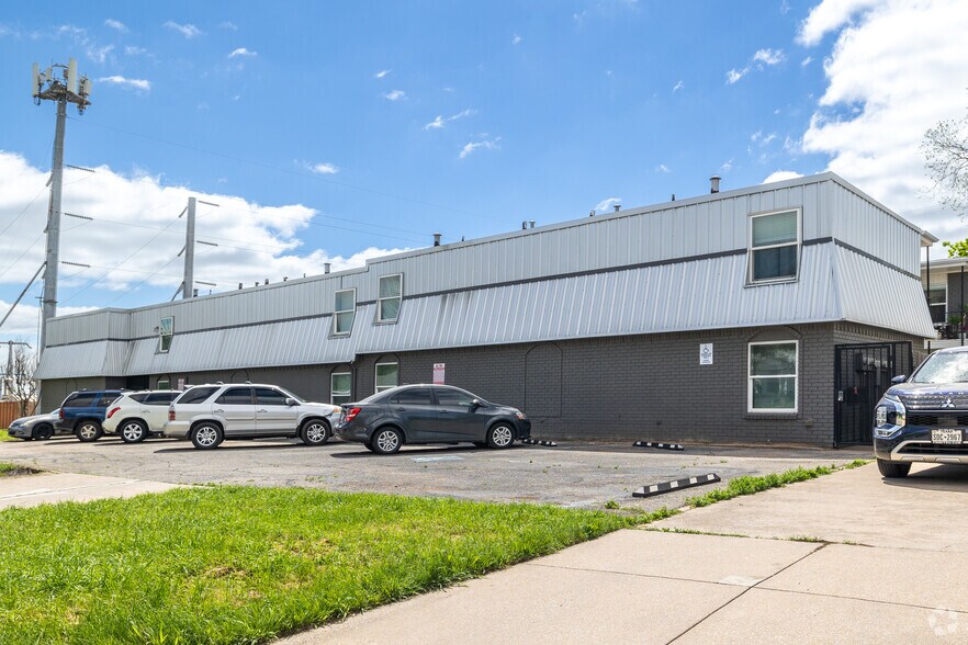 More Photos Of 5601 Birchman Ave, Fort Worth Apartments For Sale