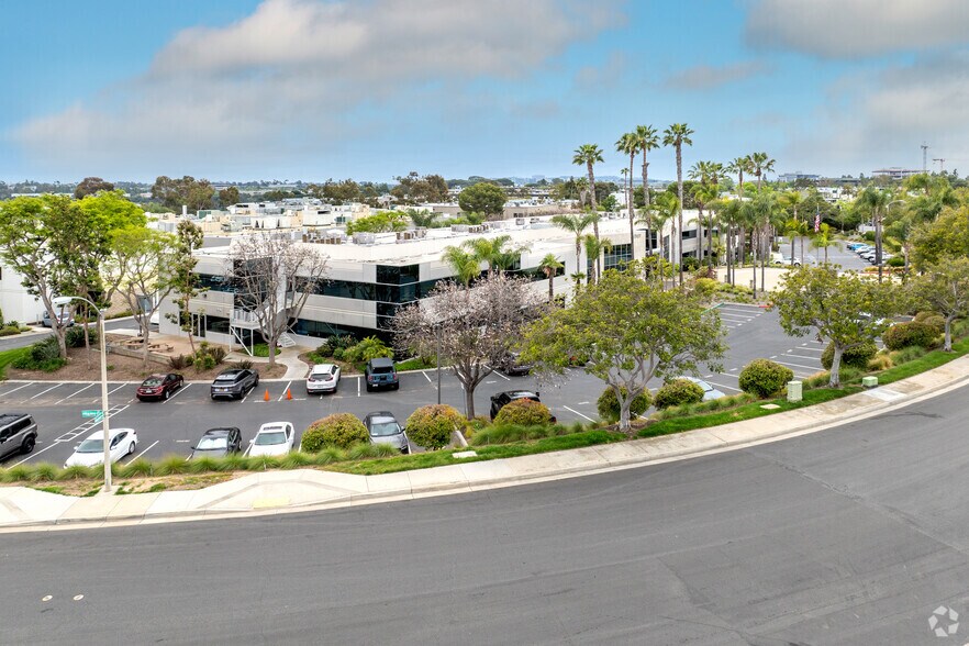 More Photos Of 9707 Waples St, San Diego Office For Lease