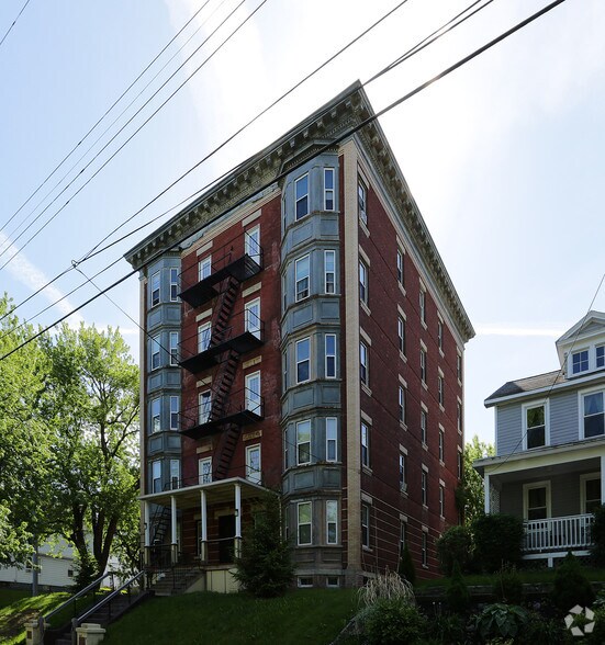 Primary Photo Of 38 S Main Ave, Albany Multifamily For Sale