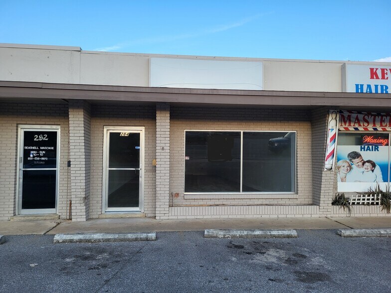 More Photos Of 284 Eglin Pky NE, Fort Walton Beach General Retail For Lease