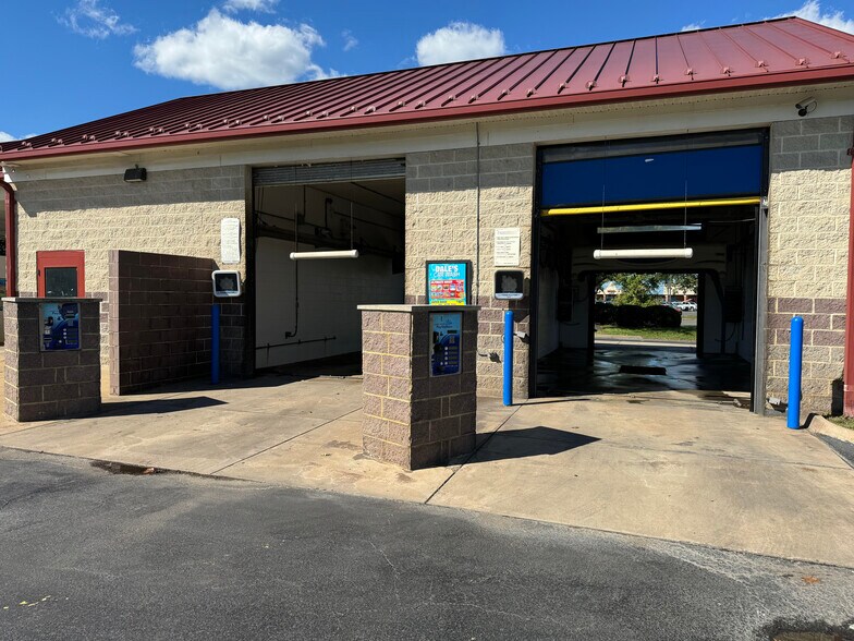 More Photos Of 6361 Village Center Dr, Bealeton Specialty For Sale