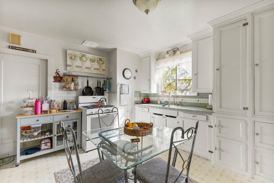 More Photos Of 2900 Barrett Ave, Richmond Multifamily For Sale