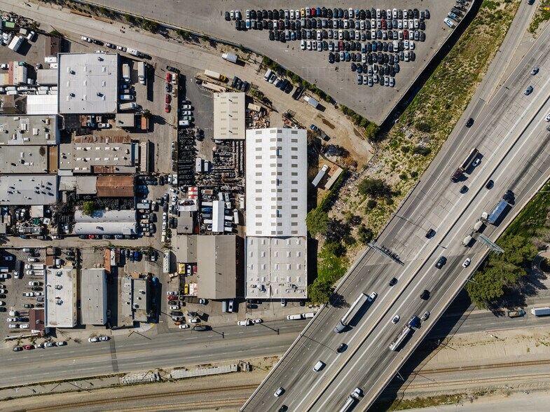 More Photos Of 8647 San Fernando Rd, Sun Valley Warehouse For Lease