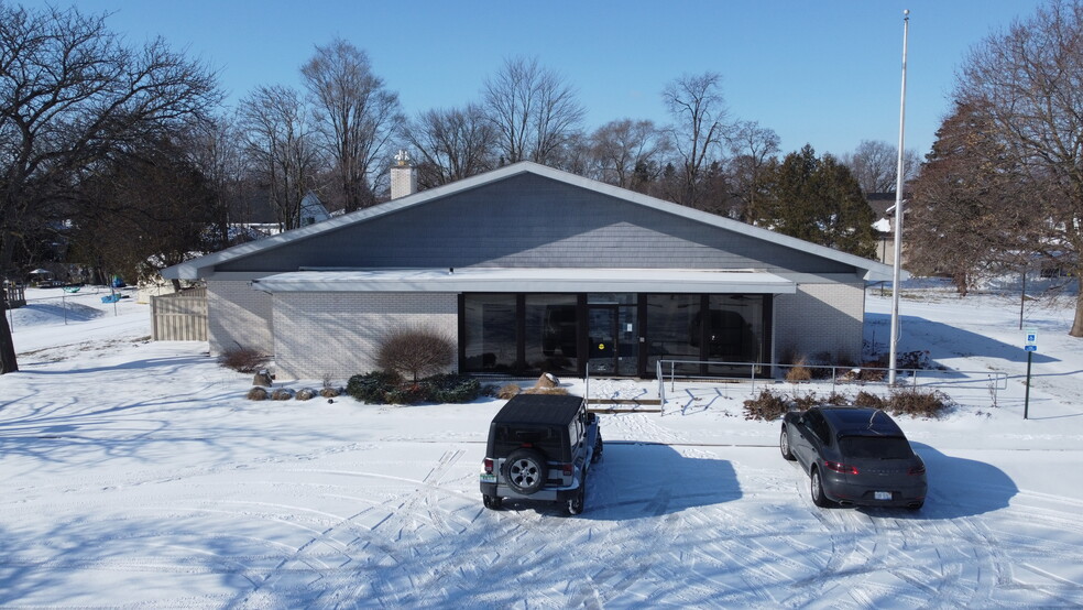 Primary Photo Of 12010 Church St, Birch Run Bank For Lease