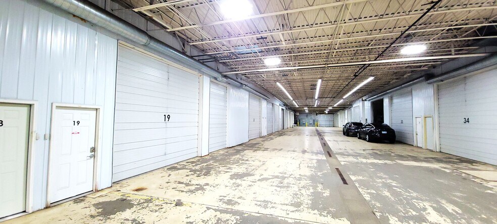 More Photos Of 1301 Cliff Rd E, Burnsville Showroom For Sale