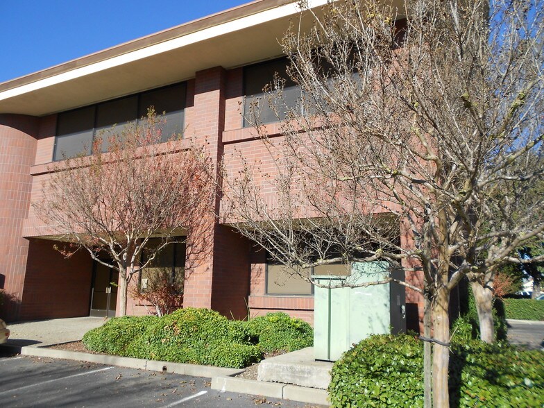 More Photos Of 930 Florin Rd, Sacramento Medical For Lease