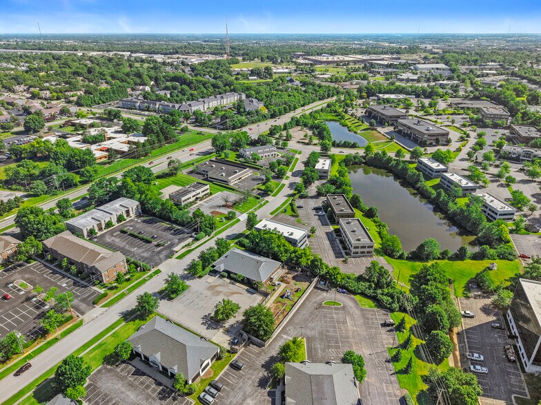More Photos Of 160 Prosperous Pl, Lexington Medical For Sale