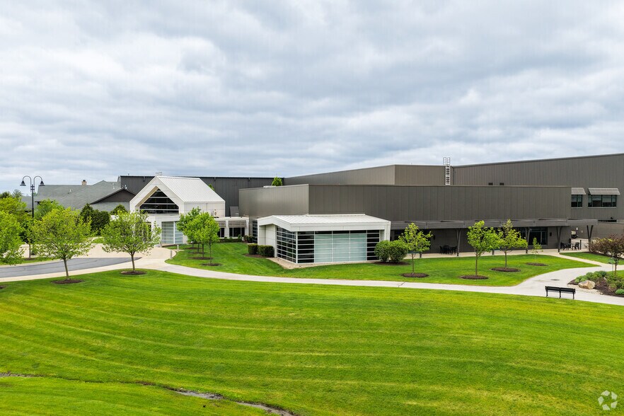 More Photos Of 12420 Stonebridge Rd, Roanoke Light Manufacturing For Sale