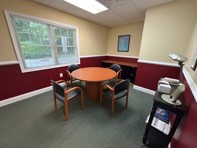 More Photos Of 306 Kings Hwy, Cherry Hill Office For Sale