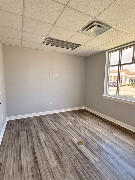 More Photos Of 440 Cobia Dr, Katy Office For Lease