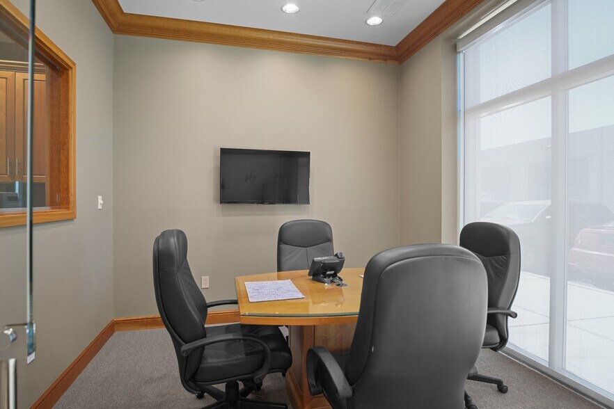 More Photos Of 9020 Brentwood Blvd, Brentwood Flex For Sale