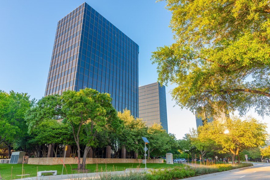 More Photos Of 12201 Merit Dr, Dallas Office For Lease