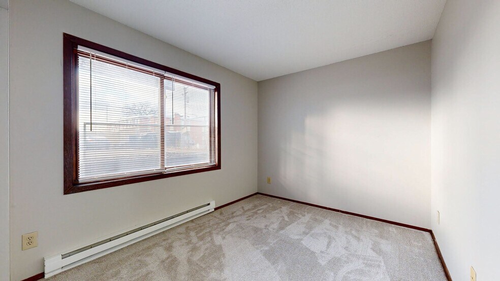 More Photos Of 924 21st Ave S, Minneapolis Apartments For Sale