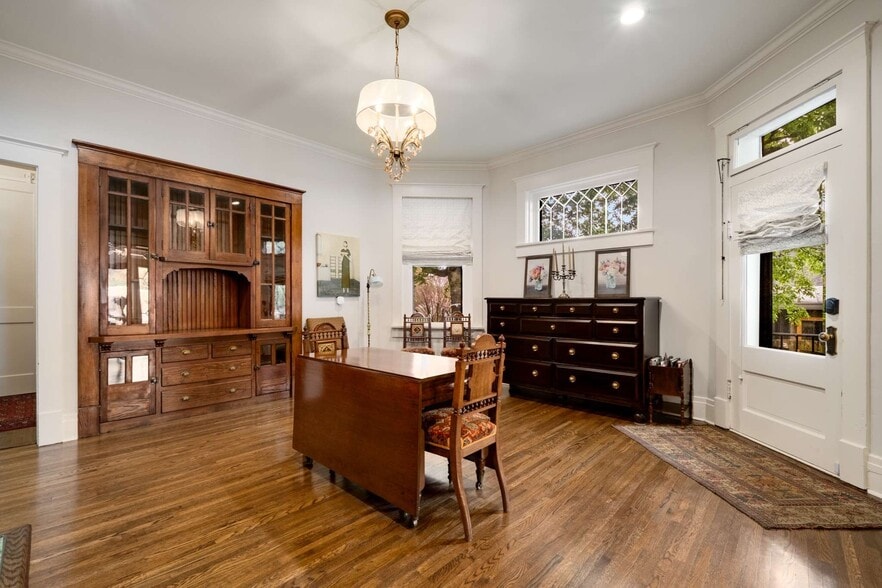 More Photos Of 1308 6th Ave N, Nashville Office Residential For Sale