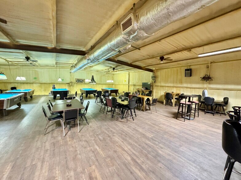 More Photos Of 74 Barn Swallow Rd, Idabel Restaurant For Sale