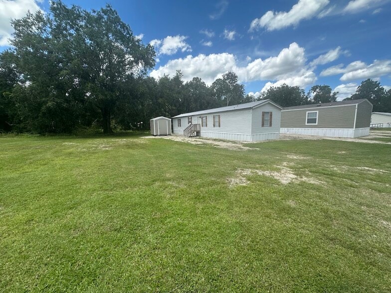 More Photos Of 154 NW Alpata Ct, Lake City Manufactured Housing Mobile Home Park For Sale