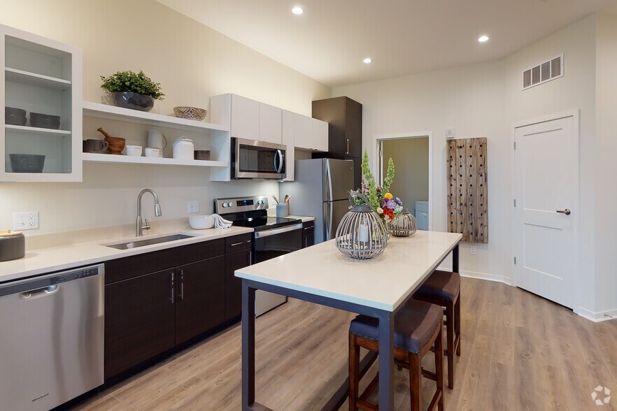 More Photos Of 6201 Johnson Dr, Mission Apartments For Lease