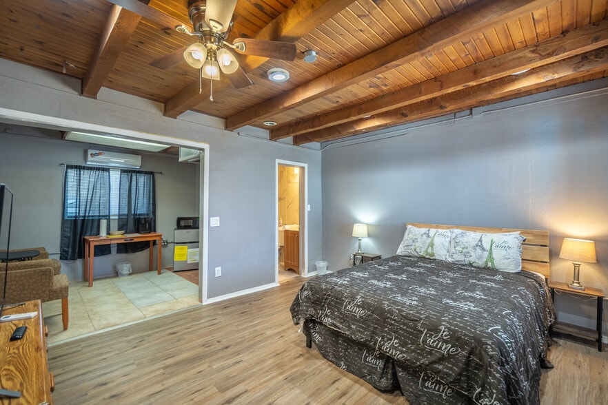 More Photos Of 2306 Sudderth Dr, Ruidoso General Retail For Sale