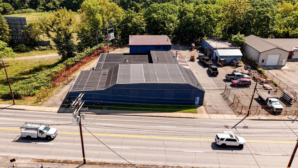 More Photos Of 1702 Wheeling Ave, Glen Dale Manufacturing For Sale