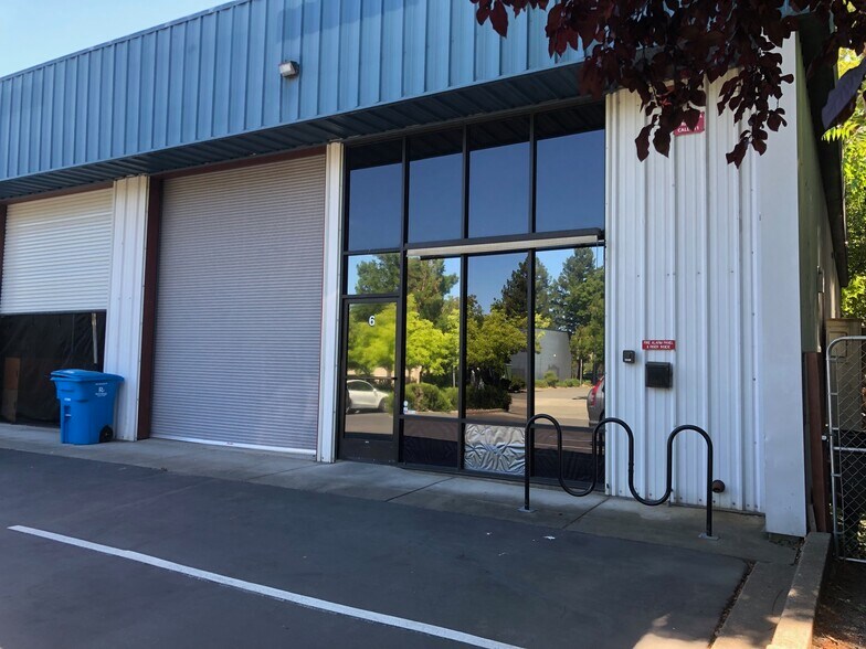 Primary Photo Of 1350 Central Ave, Santa Rosa Showroom For Lease