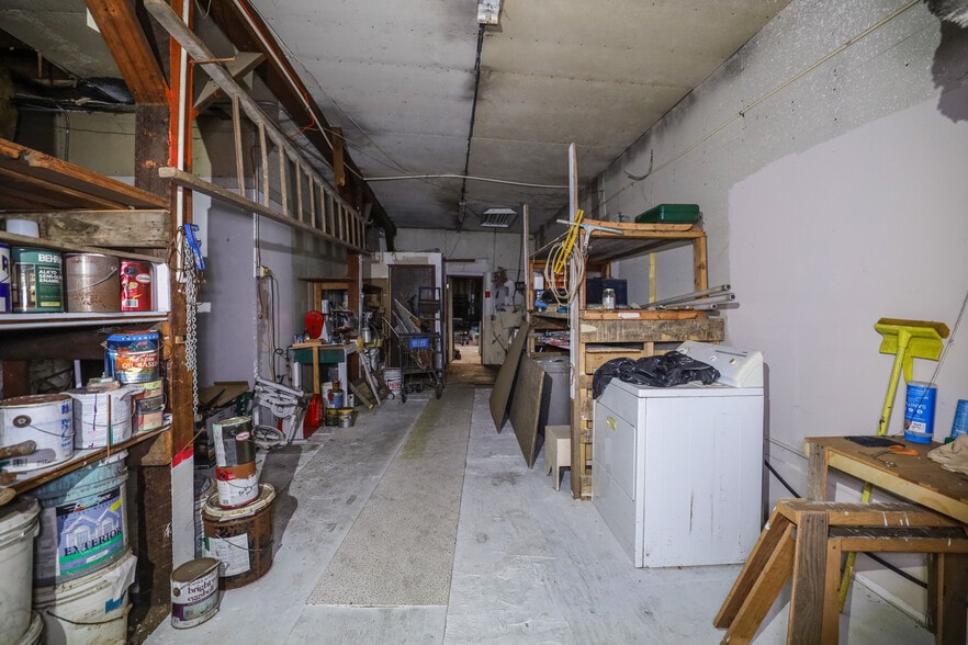 More Photos Of 411 S Jefferson St, Aberdeen Industrial For Sale