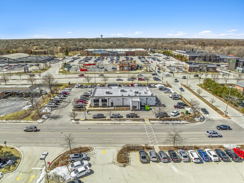 More Photos Of 5320 S 76th St, Greendale Restaurant For Sale