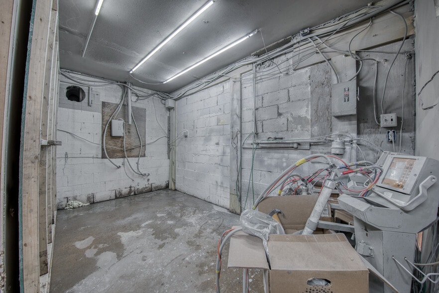 More Photos Of 1080 3rd Ave, North Versailles Warehouse For Sale