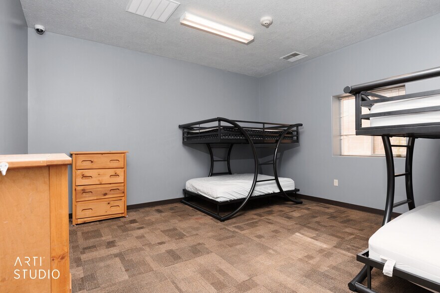 More Photos Of 3767 S Scenic Blvd, Littlefield Flex For Sale