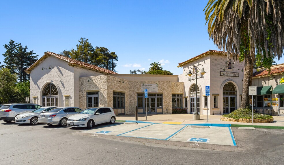 More Photos Of 451-465 Canyon del Rey Blvd, Del Rey Oaks General Retail For Sale