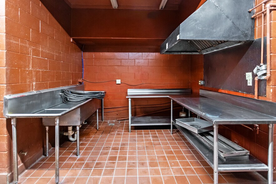 More Photos Of 720 E Oglethorpe Hwy, Hinesville Restaurant For Sale