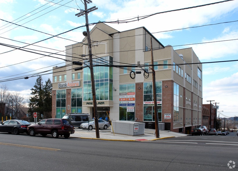 More Photos Of 7 Broad Ave, Palisades Park Office For Sale