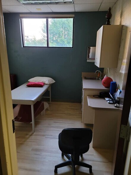 More Photos Of 6572 River Park Dr, Riverdale Coworking Space