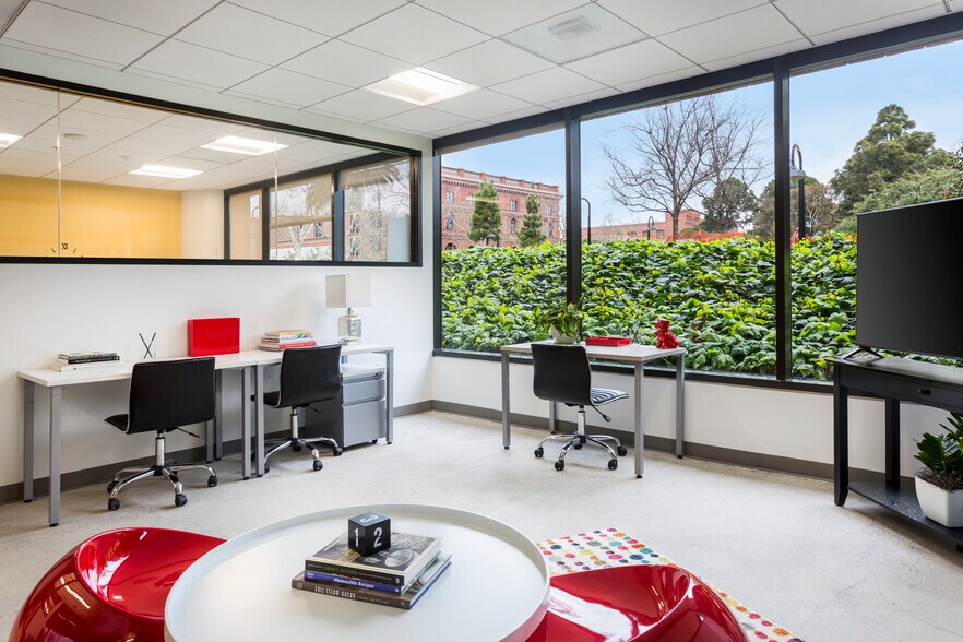 More Photos Of 1160 Battery St, San Francisco Coworking Space