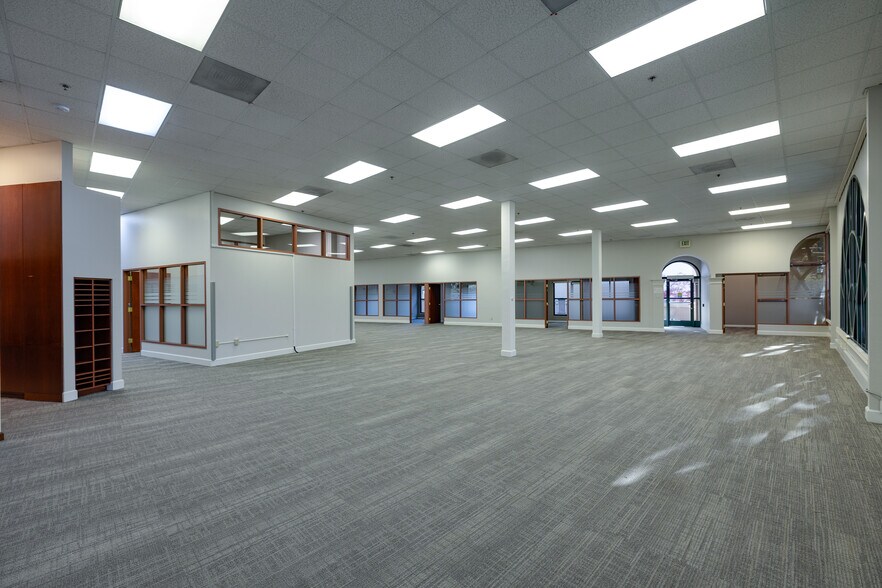 More Photos Of 1705 El Camino Real, Palo Alto Office For Lease