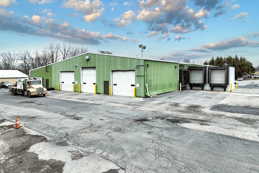 More Photos Of 978 Old Harrisburg Rd, Gettysburg Warehouse For Sale