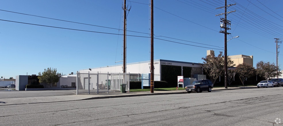 More Photos Of 13001-13051 Bradley Ave, Sylmar Manufacturing For Lease