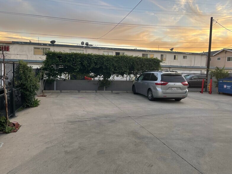 More Photos Of 10616-10622 Katella Ave, Anaheim Loft Creative Space For Sale