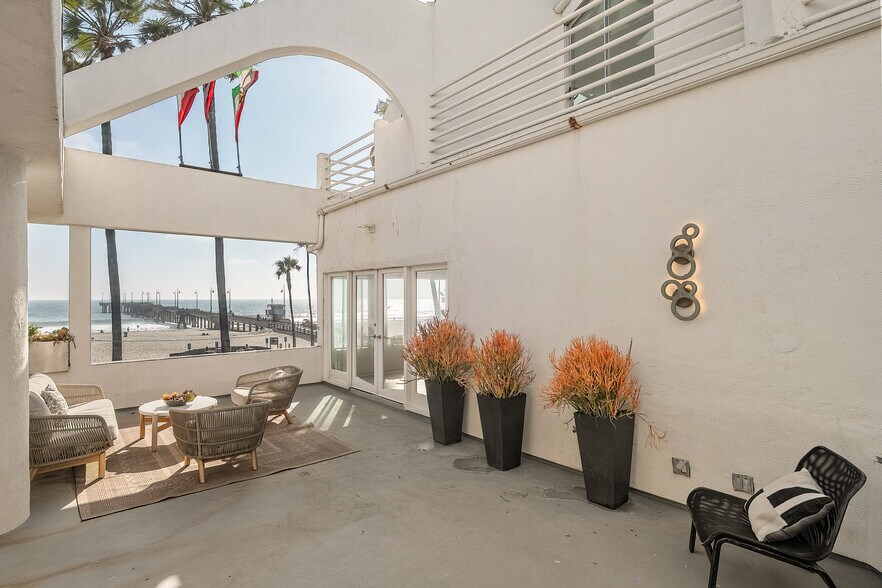 More Photos Of 3111 Ocean Front Walk, Marina Del Rey Apartments For Sale