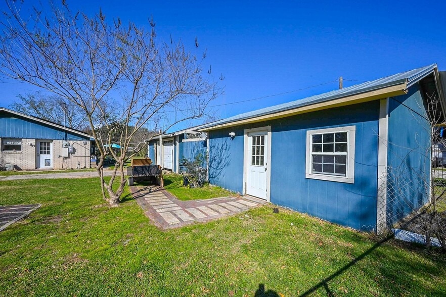 More Photos Of 18910 Carrot St, Spring Trailer Camper Park For Sale