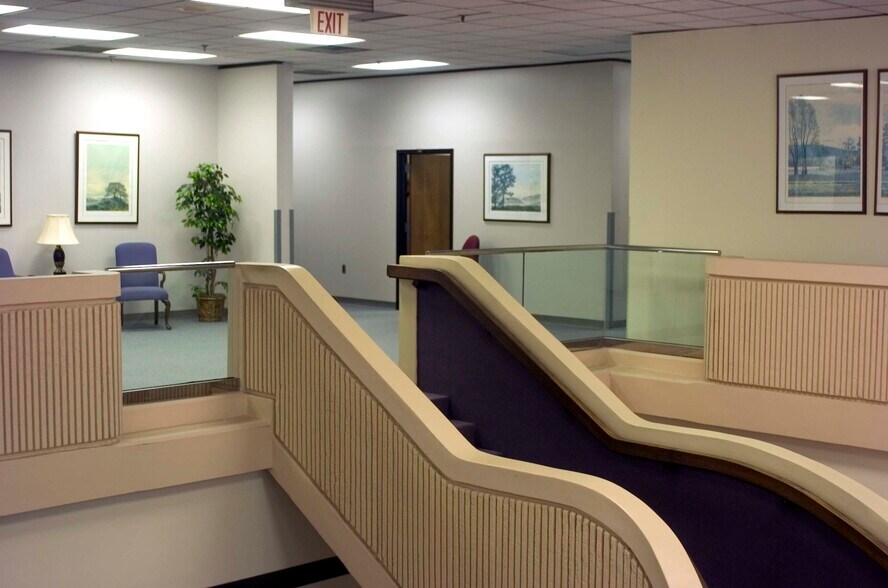 More Photos Of 2600 Weaver Rd, Macon-Bibb Unknown For Lease