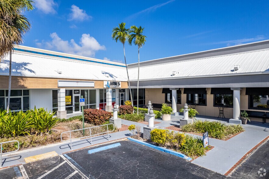 More Photos Of 6200 N Federal Hwy, Fort Lauderdale Unknown For Lease
