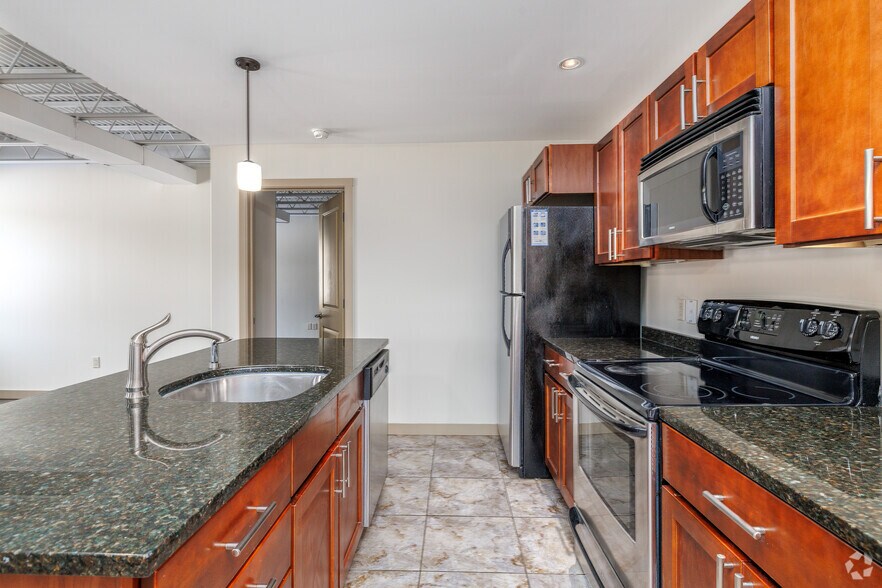 More Photos Of 4001 E Genesee St, Syracuse Apartments For Lease