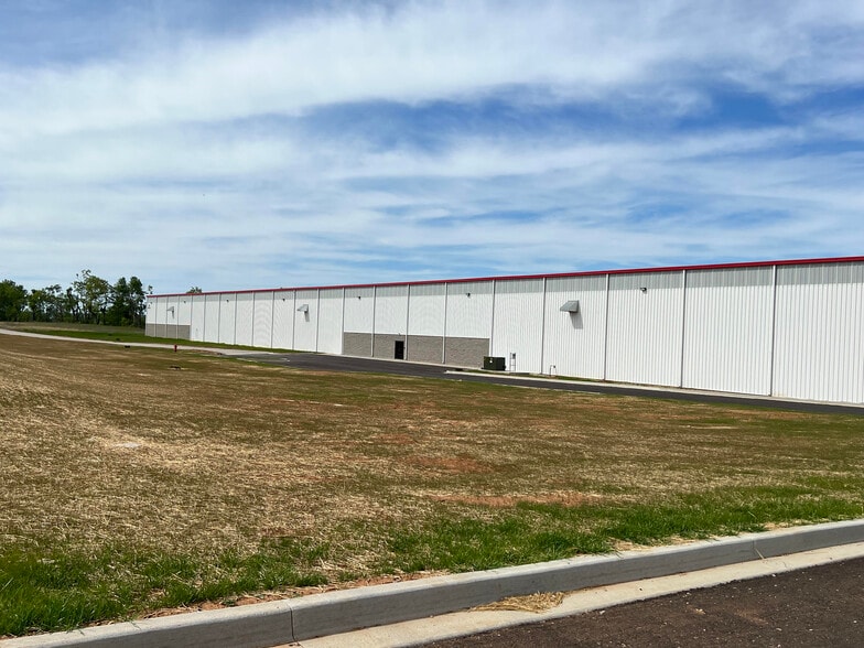 More Photos Of 1309 Production Ave., Bowling Green Distribution For Sale